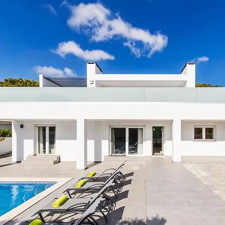 Vale Do Garrao Sleeps 6 Pool Air Con Wifi *